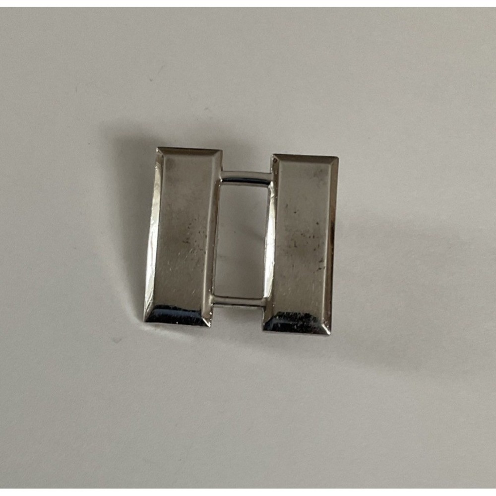 WWII Army Captain Rank Shoulder Insignia Pin WW2 Silver Filled Vanguard